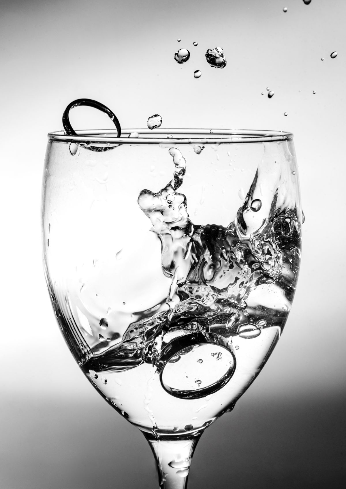 b&w glass