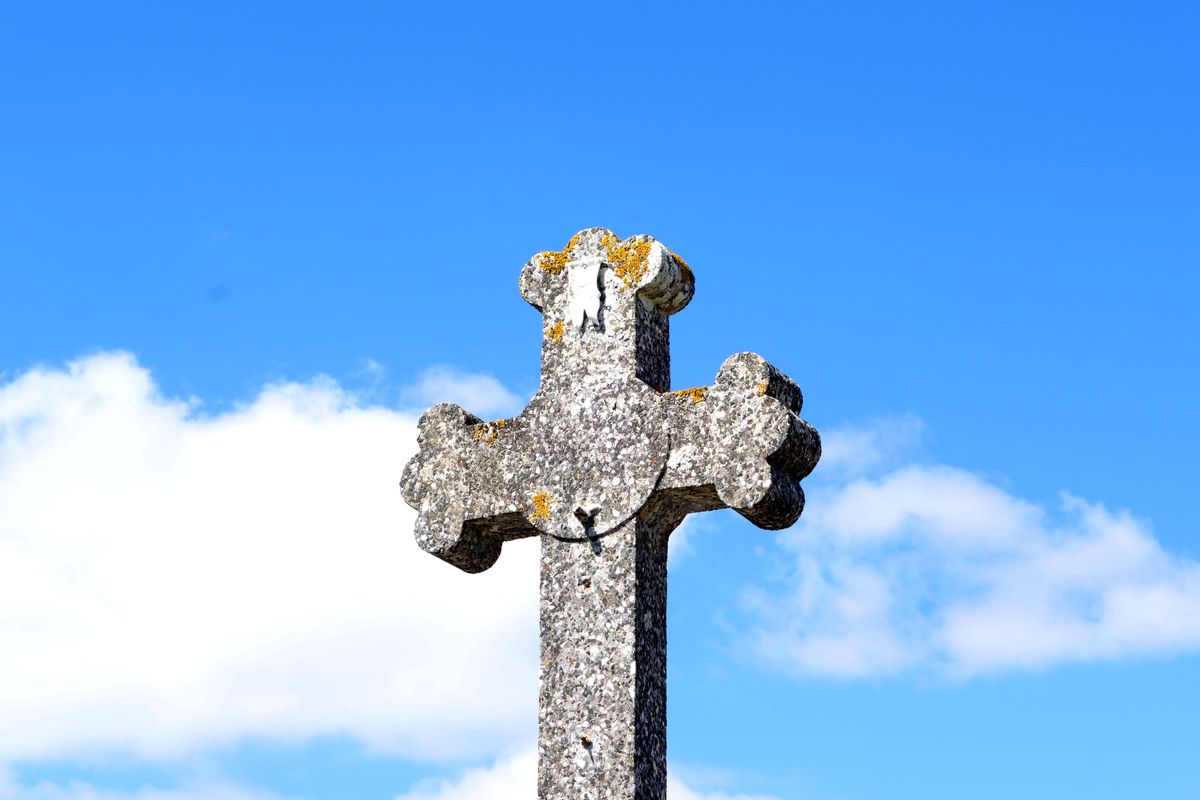 Jesus vom Kreuz gestiegen